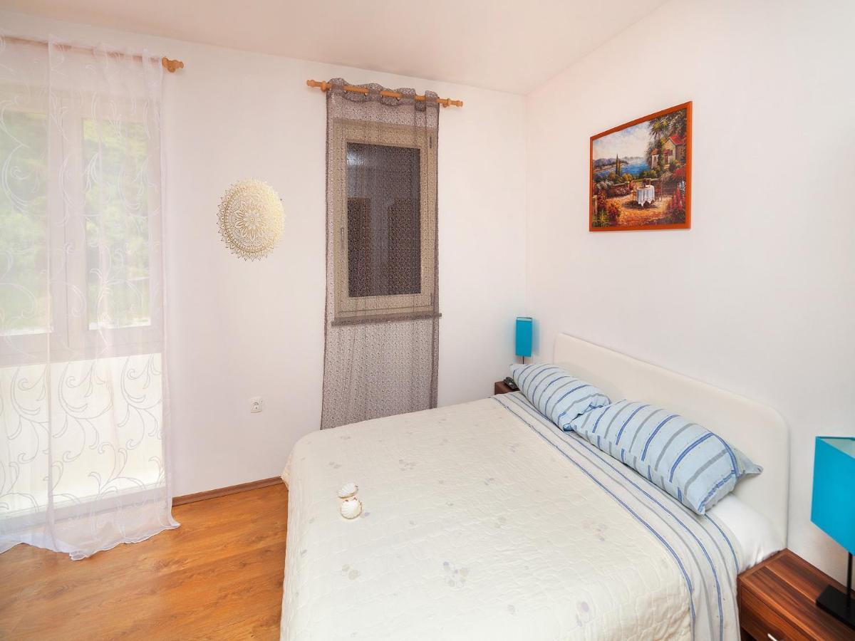 Apartments Barbara Brseč 외부 사진